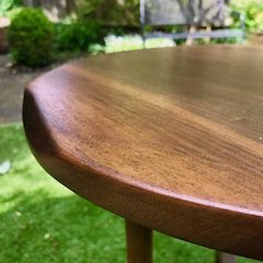 Side table in walnut